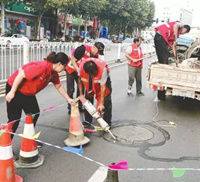 市區(qū)300余個“跳響”井蓋被修復，車輛經過不再敢“吱聲”